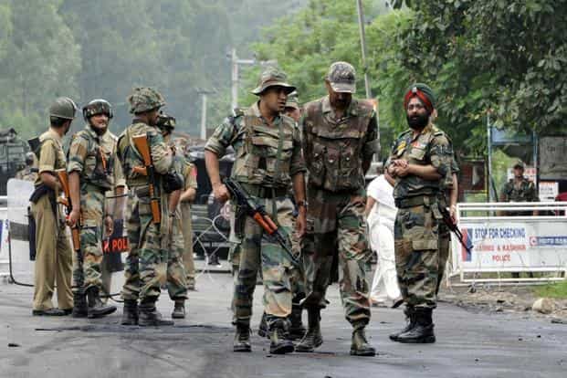 जम्मू-कश्मीर में आतंक के खिलाफ जारी है भारतीय सुरक्षाबलों का तांडव, ढेर किया एक और आतंकी