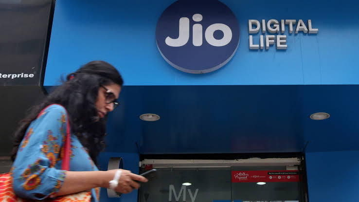 अगर आपके पास है Jio और एयरटेल तो आपकों मिल रहा ये ऑफर