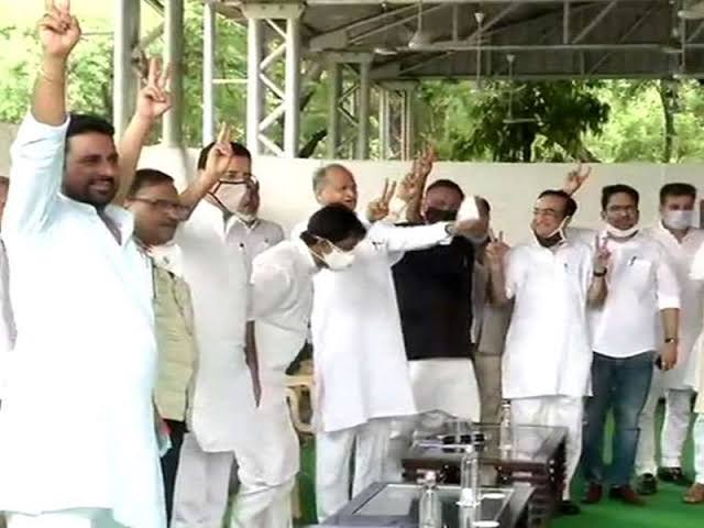 राजस्थान की सियासत में इस चिट्ठी की वजह से खड़ा हुआ है बवाल