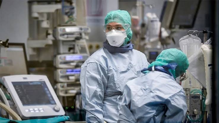 एक दिन में आए कोरोनावायरस के 32 हजार से ज्यादा केस, इस राज्य में लगाया गया 10 अगस्त तक कर्फ्यू 5 एक दिन में आए कोरोनावायरस के 32 हजार से ज्यादा केस, इस राज्य में लगाया गया 10 अगस्त तक कर्फ्यू