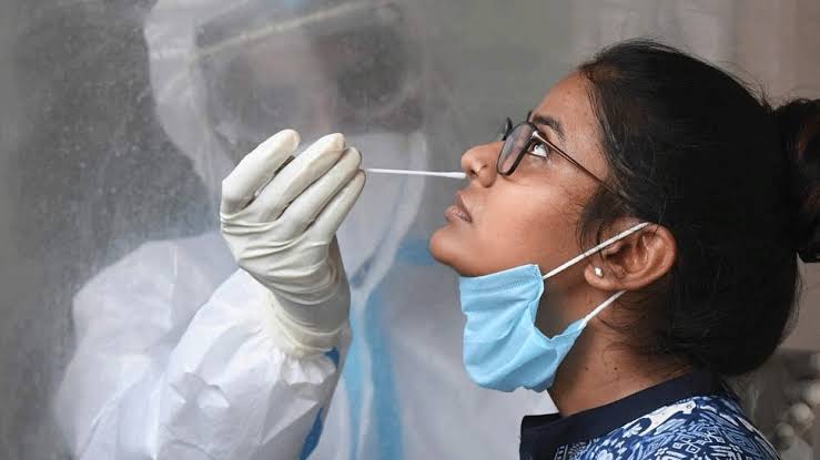 दिल्ली और महाराष्ट्र में कोरोनावायरस के कहर से दहशत, सरकार ने लंबे समय तक के लिए बंद की अंतरराष्ट्रीय उड़ाने