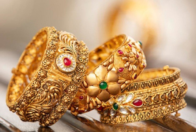 Gold Price Today 26 November 2020: सोने की कीमत में आया उछाल, फिर भी इतना सस्ता आज ही खरीदें 2 Gold Price Today 26 November 2020: सोने की कीमत में आया उछाल, फिर भी इतना सस्ता आज ही खरीदें