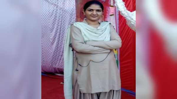 एक ही घर की 8 लड़कियों ने रौशन किया पूरे गांव का नाम