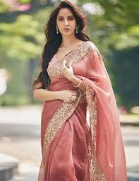 नोरा फतेही ने शेयर की साल 2020 का आखिरी वीडियो, लोगों ने पसंद किया पोस्ट