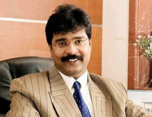 15 रूपये महीने की नौकरी करने वाला शख्स कैसे बना 1600 करोड़ की कंपनी का मालिक, जानिए दिलचस्प किस्सा 2 15 रूपये महीने की नौकरी करने वाला शख्स कैसे बना 1600 करोड़ की कंपनी का मालिक, जानिए दिलचस्प किस्सा