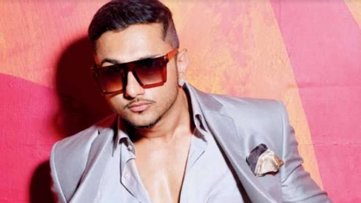 घरेलू हिंसा का आरोप लगाने के बाद हनी सिंह की पत्नी ने मुआवजे में मांगे इतने करोड़, सिंगर की बढ़ी मुश्किलें