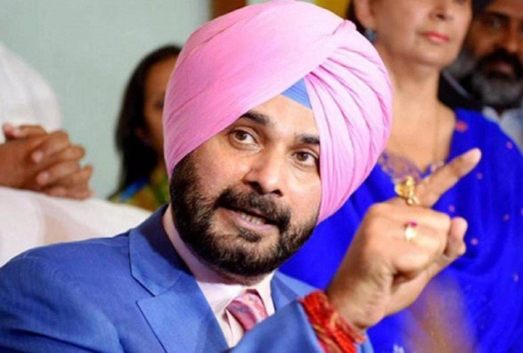 सलमान खान का टॉर्चर नहीं झेल पाए थे ये बॉलीवुड सितारे, बीच शो में पैसे का मोह छोड़ मारा था कॉन्ट्रैक्ट को लात 8 सलमान खान का टॉर्चर नहीं झेल पाए थे ये बॉलीवुड सितारे, बीच शो में पैसे का मोह छोड़ मारा था कॉन्ट्रैक्ट को लात