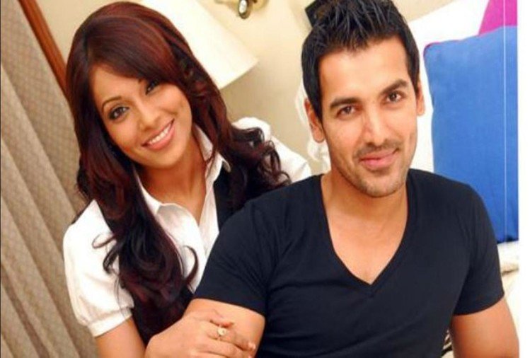 लिव इन रिलेशनशिप में रहने के बाद भी इन स्टार्स ने नहीं की एक-दूजे से शादी, जानिए वजह