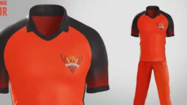 Mega Auction से पहले Sunrisers Hyderabad ने लांच की नई जर्सी, Ipl 2022 में इस नए लुक के साथ शुरुआत करेगी ऑरेंज आर्मी 1 Mega Auction से पहले Sunrisers Hyderabad ने लांच की नई जर्सी, Ipl 2022 में इस नए लुक के साथ शुरुआत करेगी ऑरेंज आर्मी