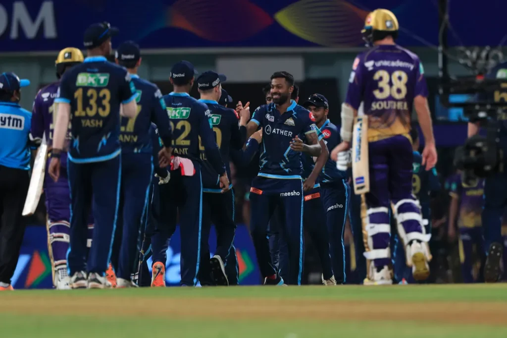 Ipl 2022 लगातार हार रही Kkr के खिलाडी का फूटा गुस्सा, एक शॉट में तोड़ी कुर्सी विडियो हुआ वायरल