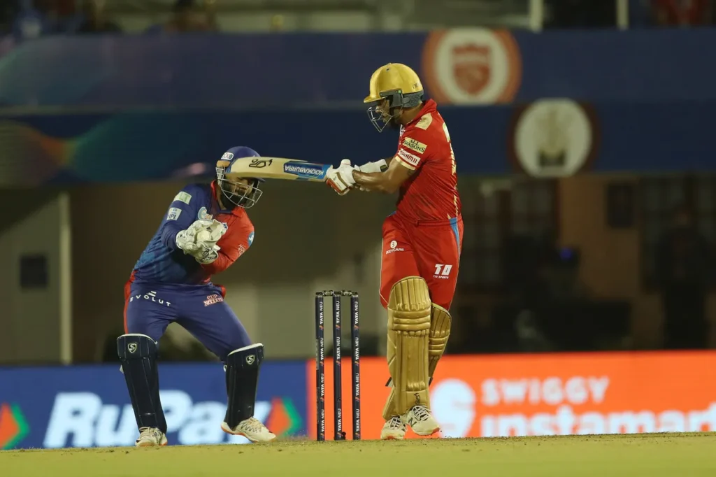 शिखर धवन हुए सिर्फ 9 रन पर आउट, बॉलर के साथ विकेटकीपर को मिलेगा विकेट के श्रेय