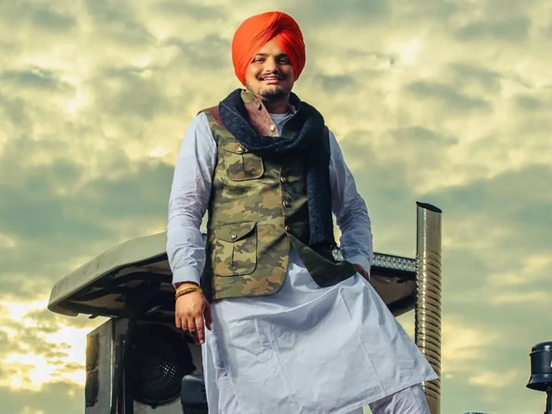 Sidhu Moose Wala के जन्मदिन के दिन उनके माता - पिता ने सोशल मीडिया पर शेयर किया वीडियों, फैंस की आंखे भी हुई नम