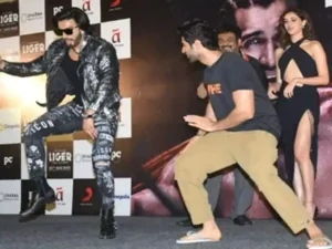 हवाई चप्पल में पहुंचे Vijay Deverakonda की रणवीर ने उड़ाई खिल्ली, कहा - &Quot;नार्थ इंडिया में विजय...