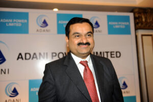 शेयर बाजार में आई भारी गिरावट की वजह से Gautam Adani की दौलत 6.9 अरब डॉलर घटी, अमीरों की लिस्ट में फिसल कर इतने नंबर पर बनाई जगह 2 शेयर बाजार में आई भारी गिरावट की वजह से Gautam Adani की दौलत 6.9 अरब डॉलर घटी, अमीरों की लिस्ट में फिसल कर इतने नंबर पर बनाई जगह