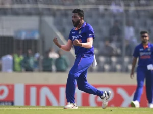 दूसरे मुकाबले में जीतने के प्रेशर में Mohammed Siraj हुए आगबबूला, Najmul Hossain को लाइव मैच में किया स्लेज, वायरल हुआ Video 