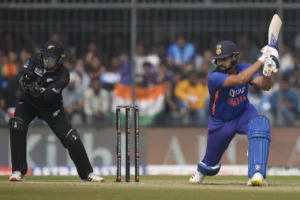 Video: हवा में लहराया बल्ला, शांत होकर आंखे की बंद, शतक लगाने के बाद Rohit Sharma ने कुछ इस अंदाज में मनाया जश्न ∼