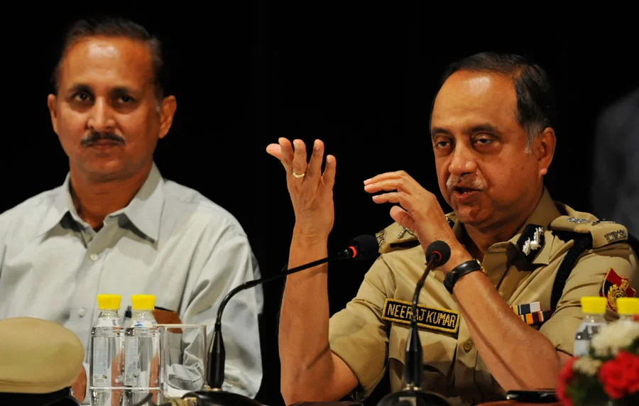 Bcci अधिकारी का टीम इंडिया को लेकर सनसनीखेज़ खुलासा, मैच फिक्सिंग से भी बड़े-बड़े कांड होते हैं, अपनी किताब में कर डाला पर्दाफाश 2 Bcci अधिकारी का Team India को लेकर सनसनीखेज़ खुलासा, मैच फिक्सिंग से भी बड़े-बड़े कांड होते हैं