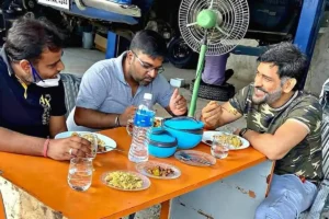 विराट से लेकर धोनी तक ये 10 क्रिकेटर जो अपनी पसंदीदा डिश खाते है बहुत चाव से, सचिन तेंदुलकर भी इस मामले में नहीं है पीछे