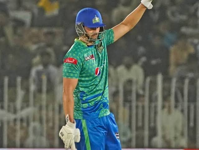Psl में मुंबई इंडियंस के टिम डेविड ने मचाया धमाल लगातार 4 गेंदों पर लगाए 4 छक्के, वीडियो वायरल 2 Psl में मुंबई इंडियंस के Tim David ने मचाया धमाल लगातार 4 गेंदों पर लगाया 4 छक्के