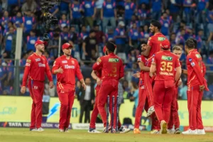 Video: अर्शदीप सिंह ने 2 ही गेंद पर Ipl में किया लाखों का नुकसान, स्टंप को उखाड़ कर सभी बल्लेबाजों के उड़ाए होश 2 Video: अर्शदीप सिंह ने 2 ही गेंद पर Ipl में किया लाखों का नुकसान, स्टंप को उखाड़ कर सभी बल्लेबाजों के उड़ाए होश
