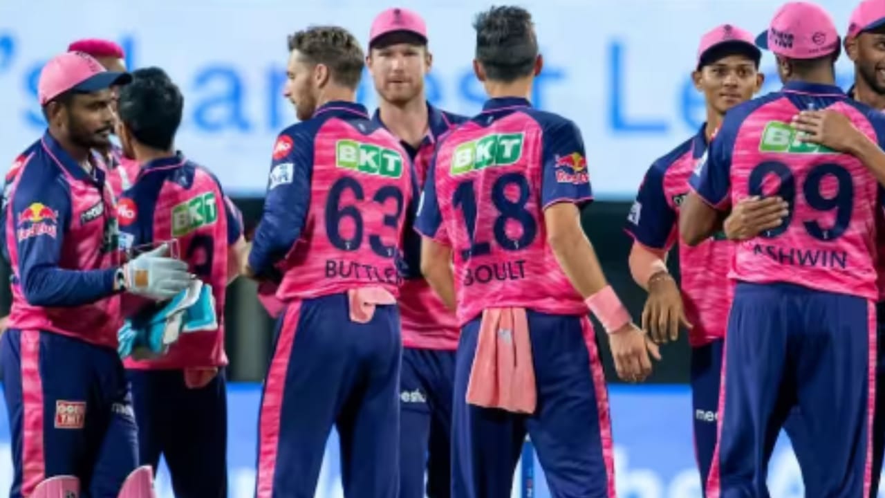 राजस्थान रॉयल्स को लगा टूर्नामेंट का सबसे बड़ा झटका, जॉश बटलर को लेकर आई ये बड़ी खबर,पढ़ें