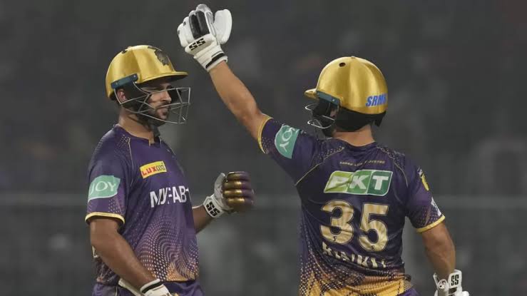 Video: मुश्किल समय समय में शार्दुल ठाकुर बने केकेआर के संकट मोचन, चौके-छक्के लगाकर बनाया अर्धशतक, वायरल वीडियो