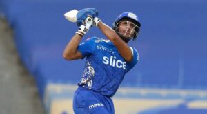 Video: तिलक वर्मा ने धोनी स्टाइल में हारे हुए मैच में 5 सेंकंड में फूंक दी जान, तो रोहित शर्मा ने दिया ऐसा रिएक्शन