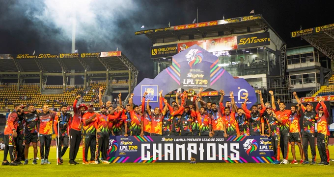 Lpl 2023: लंका प्रीमियर लीग का हाई वोल्टेज मैच, हसरंगा की टीम ने खिताब पर किया कब्जा, 1 गेंद पहले जीता फाइनल 3 Lpl 2023