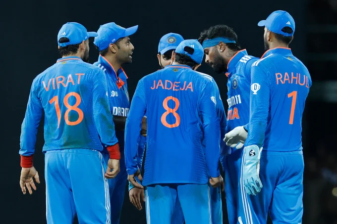 ऑस्ट्रेलिया के खिलाफ वनडे सीरीज के लिए 15 सदस्यीय टीम इंडिया का हुआ ऐलान! शिखर धवन-युजवेंद्र चहल के साथ इन 4 खिलाड़ियों की हुई वापसी 2 Team India
