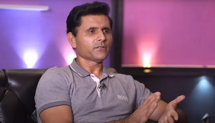 'एक और मैच हारे तो खून होगा..' पाकिस्तानी दिग्गज ने दी कोच मिकी आर्थर को मारने की धमकी, भारत से मिली हार को बताया शर्मनाक 2 Abdul Rajjak