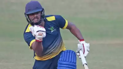 टीम इंडिया को मिला हार्दिक पांड्या से भी खतरनाक ऑलराउंडर, सैय्यद मुश्ताक अली ट्रॉफी में बल्ले और गेंद से बरपाया कहर 3 Ravi Teja