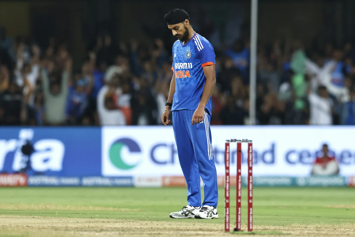 जसप्रीत बुमराह की टी20 में एंट्री होते ही इस गेंदबाज की टीम इंडिया से हुई छुट्टी, हर मैच में लुटा रहा है जमकर रन  3 Arsheep Singh