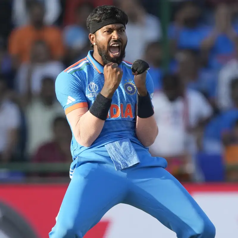 बिना मैच खेले टीम इंडिया में खूब मौज काट रहा है ये खिलाड़ी, Bcci से फिस के नाम पर ऐंठ रहा है करोड़ों रूपये 3 Hardik Pandya