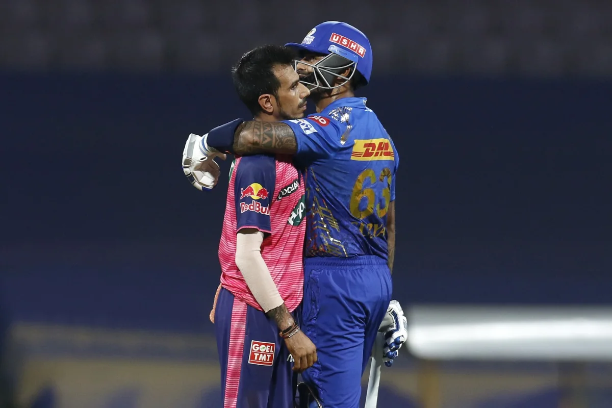 सूर्या-युजी के बीच बीवियों को लेकर छिड़ी जंग, चहल ने देविशा पर किया कमेंट, तो 360 मैन ने धनश्री पर किया वार  2 Suryakumar Yadav-Yuzvendra Chahal