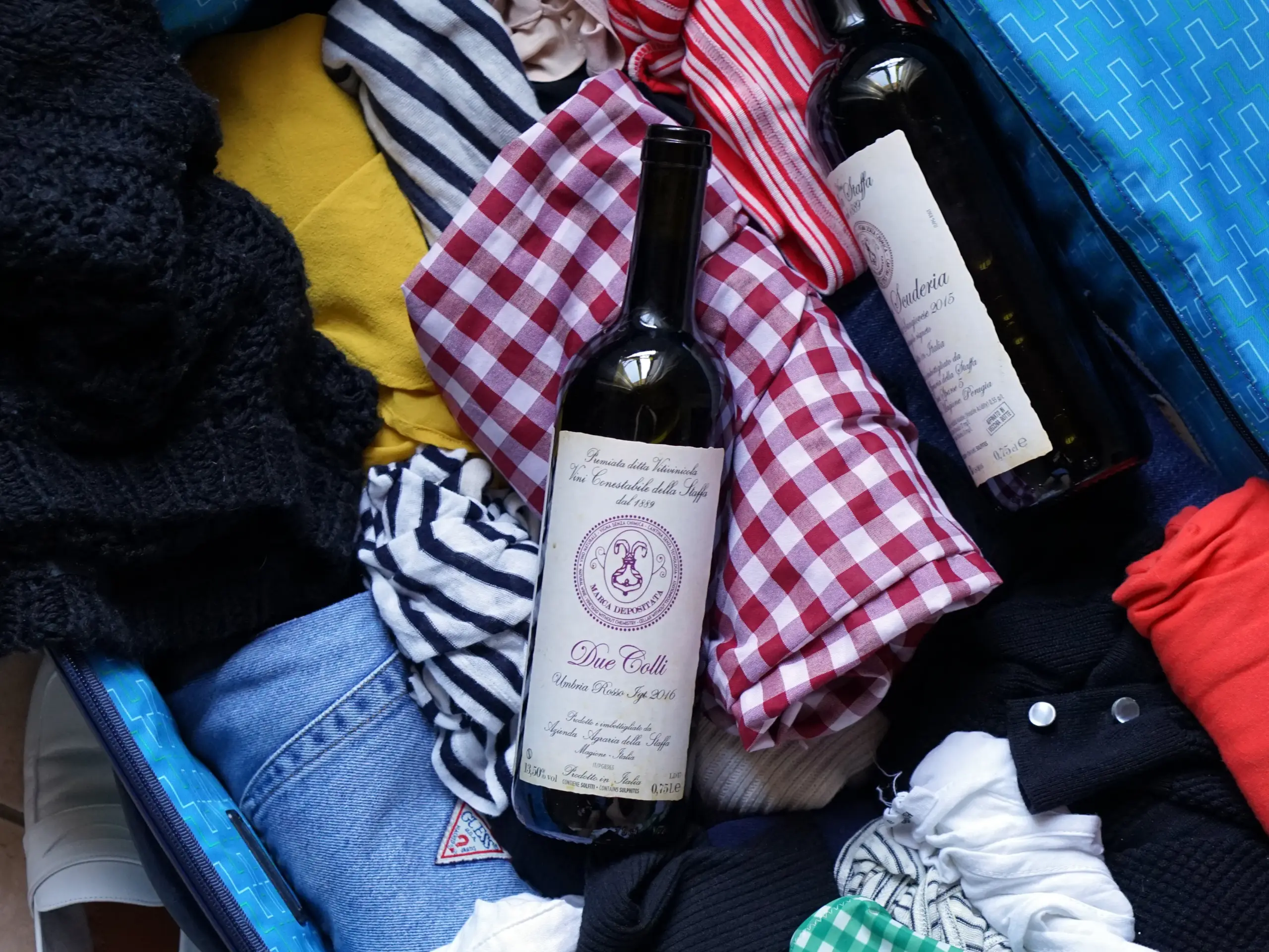 बड़ी खबर - मैच के बाद एयरपोर्ट पहुंचे भारतीय खिलाड़ियों के बैग में मिली शराब, अब Bcci लेगी सख्त एक्शन