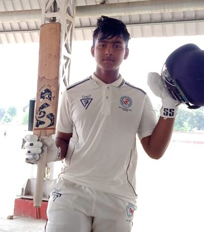 बिहार के इस लाल ने रचा इतिहास, सिर्फ 12 साल की उम्र में किया रणजी डेब्यू, कोहली को पछाड़ एक साल में लगा चुका है 10 शतक 2 Vaibhav Suryavanshi