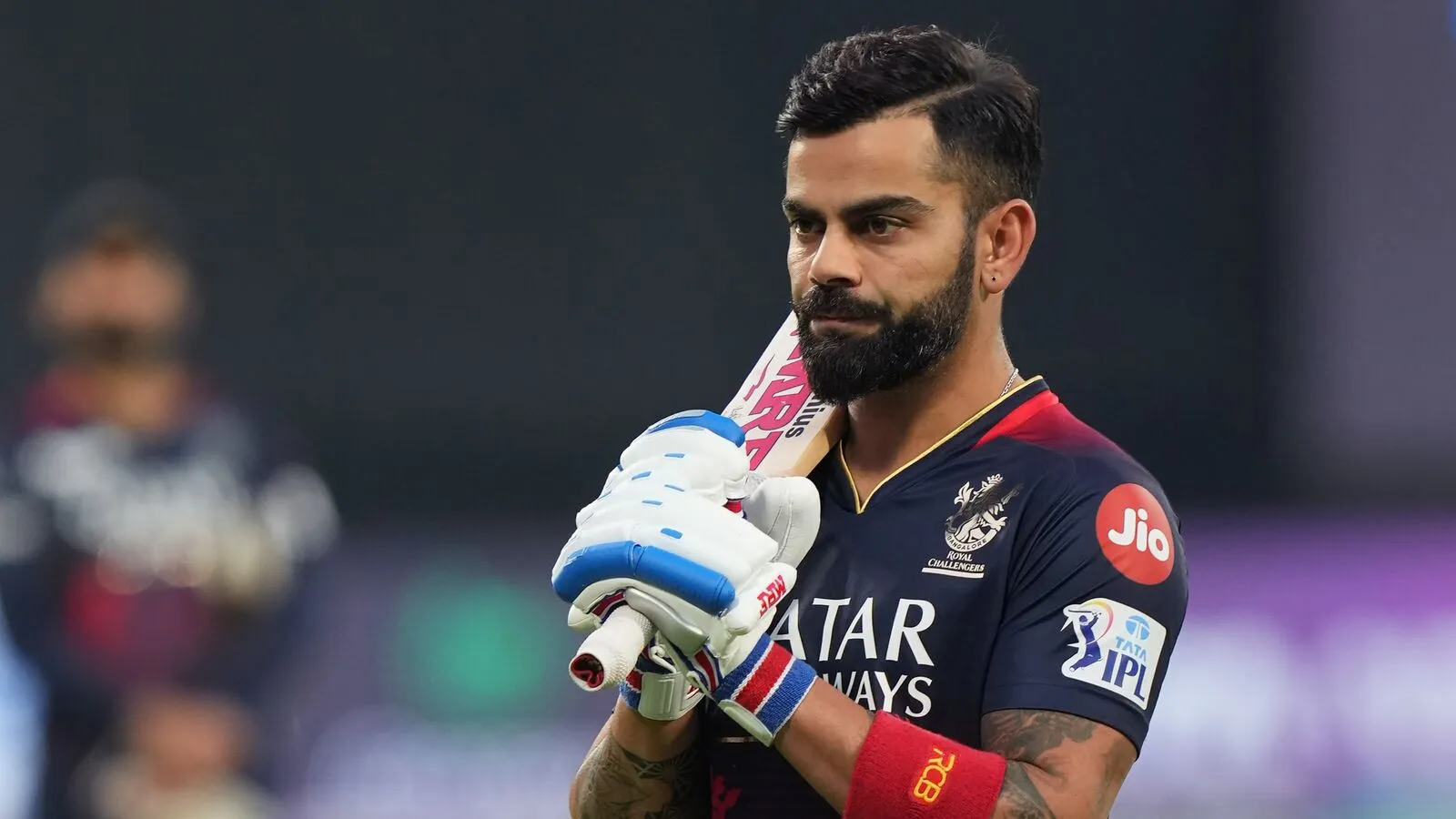 फैंस को मिली बुरी खबर, Ipl 2024 से बाहर हुए विराट कोहली, सामने आई बड़ी वजह 2 Virat Kohli