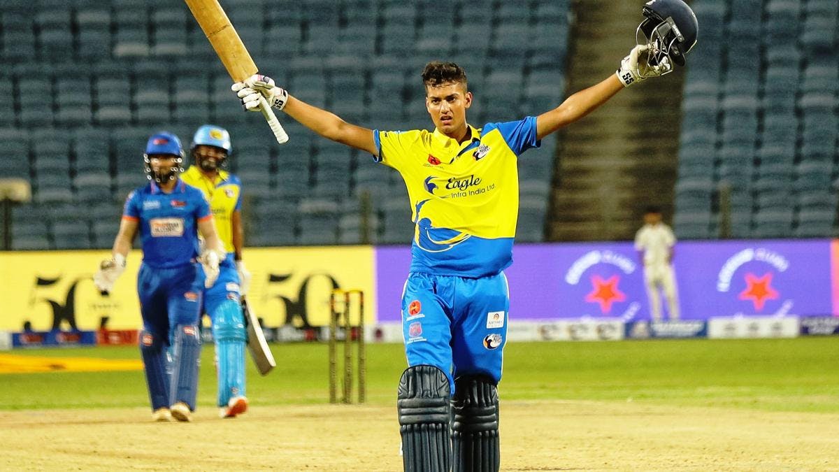 Ipl 2024 में हिस्सा लेने वाले 5 सबसे युवा खिलाड़ी, स्कूल छोड़ क्रिकेट से कमाएंगे लाखों रुपये 4 Aravelly Avanish Rao