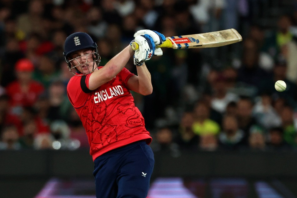 Ipl 2024 से पहले टीम को लगा बड़ा झटका, एक साथ बाहर हुए ये 6 खूंखार खिलाड़ी, लीग का मजा हुआ किरकिरा 2 Harry Brook