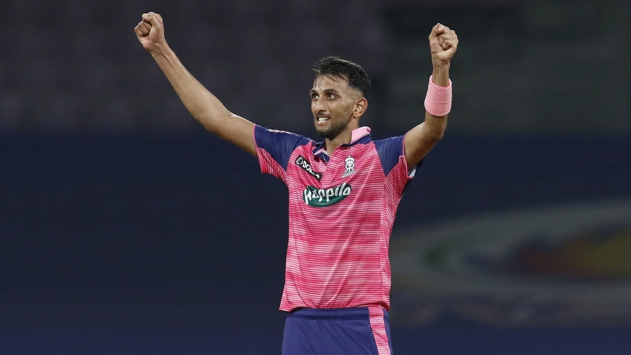 Ipl 2024 से पहले टीम को लगा बड़ा झटका, एक साथ बाहर हुए ये 6 खूंखार खिलाड़ी, लीग का मजा हुआ किरकिरा 2 Prasidh Krishna