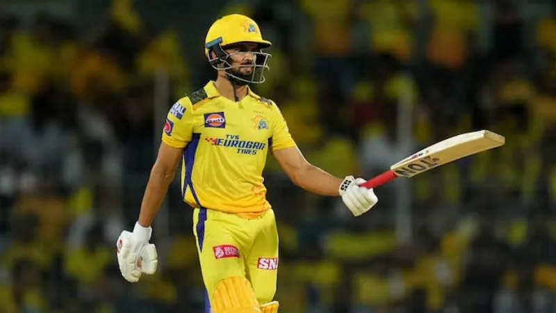 एमएस धोनी से कप्तानी हड़पने की फिराक में थे ऋतुराज गायकवाड़, कप्तान बनते ही खोल दिया सारा राज 2 Ruturaj Gaikwad