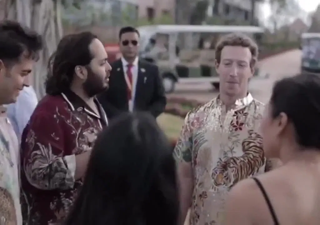 Video : करोड़ों में है अनंत अंबानी की घड़ी की कीमत, जिसे देखकर मार्क जुकरबर्ग की पत्नी की सिट्टी-पिट्टी हुई गुम 