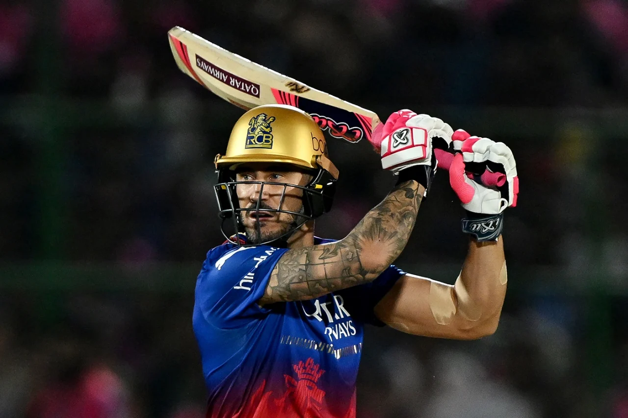 विराट-फाफ ने जिन 5 खिलाड़ियों पर किया भरोसा, उन्होंने ही दिया धोखा, Ipl 2024 में Rcb के लिए बन चुके हैं बोझ 2 Faf Du Plessis