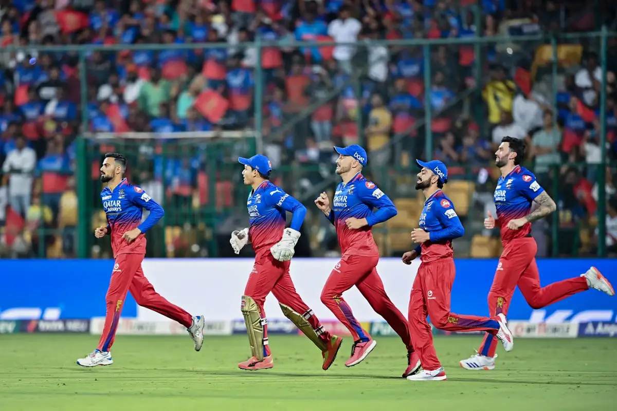 इन 3 बड़ी वजह से प्लेऑफ तक भी नहीं पहुंच पाएगी Rcb, 17 साल बाद भी Ipl की ट्रॉफी उठाने का सपना रह जाएगा अधूरा  2 Royal Challengers Bangaluru