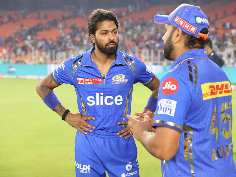 Ipl 2025 में मुंबई का साथ छोड़ेंगे रोहित शर्मा, इस टीम का थामेंगे हाथ, इस दिग्गज ने खोला बड़ा राज 4 Rohit Sharma And Hardik Pandya