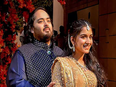 अनंत अंबानी और राधिका मर्चेट की शादी तोड़ेगी सभी रिकॉर्ड, बनेगी एशिया की सबसे महंगी, होंगे इतने अरब खर्च 3 अनंत अंबानी और राधिका मर्चेट की शादी तोड़ेगी सभी रिकॉर्ड, बनेगी एशिया की सबसे महंगी, होंगे इतने अरब खर्च
