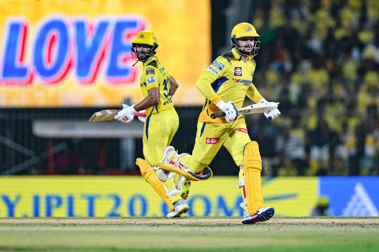 Csk Vs Pbks: चेन्नई सुपर किंग्स की हुई थू - थू, पंजाब किंग्स ने घर में घुसकर दी 7 विकेट से शिकस्त, महज 17.5 ओवर में चेस कर डाला टारगेट 2 Csk Vs Pbks