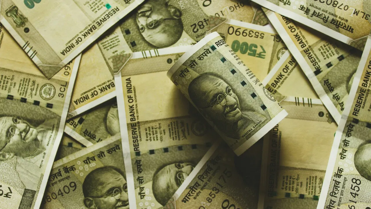 पोस्ट ऑफिस की इस स्कीम से बने 10 दिन में 'लखपति', सिर्फ 500 रूपये करने पड़ेंगे इन्वेस्ट, जानें बड़ी खुशखबरी 