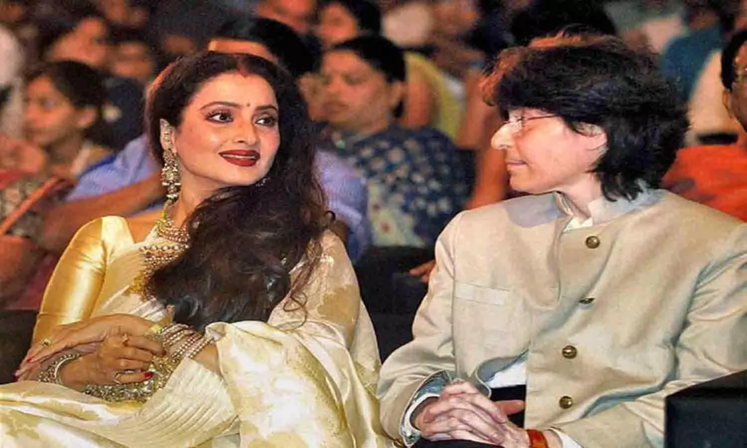 रेखा को अपनी सेक्रेटरी के साथ बेडरूम में इस हालत में देख सदमे में आ गए थे पति, उठा लिया था मौत का कदम