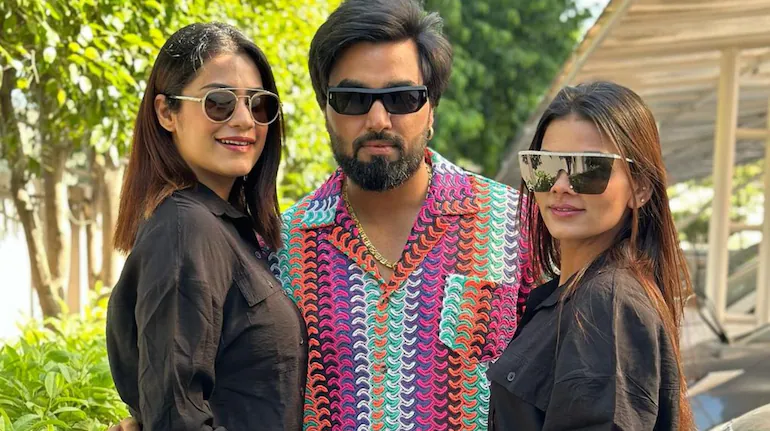 Bb Ott 3 में इस बीवी संग बेड शेयर करेंगे अरमान मलिक, खुद ही किया खुलासा, बोले - 'मुझे इसी से सबसे ज्यादा प्यार..' 4 Arman Malik